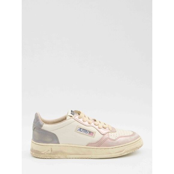 Autry Women Medalist Low Super Vintage Sneakers